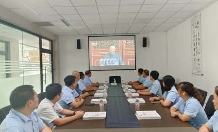 Shunda Air Conditioning Group's Management Team Watches the Military Parade Ceremony Together and Draws Inspirational Motivation